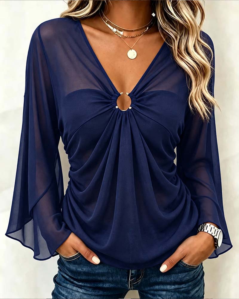 Bluse V-Hals Metall Ring Twist