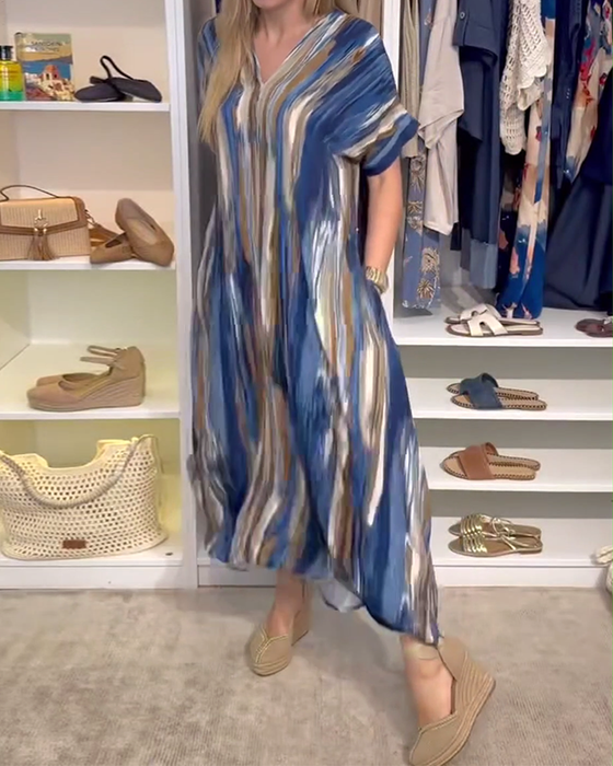 Kjole med avslappet løs v-hals