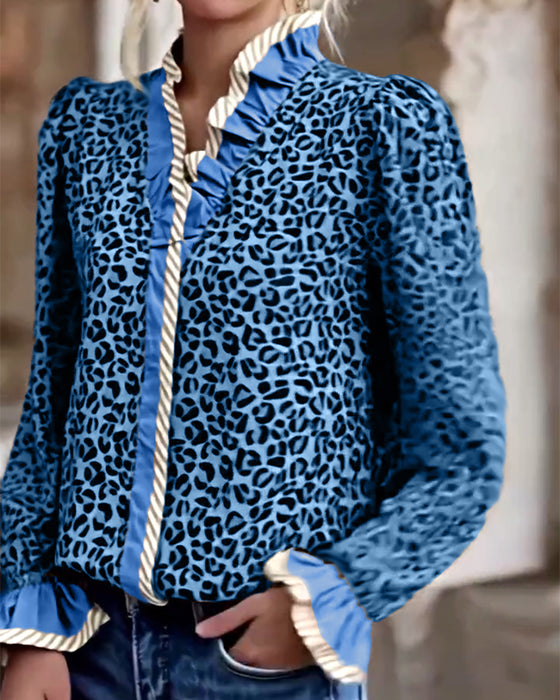 Bluse med avslappet leopardprint og lange ermer