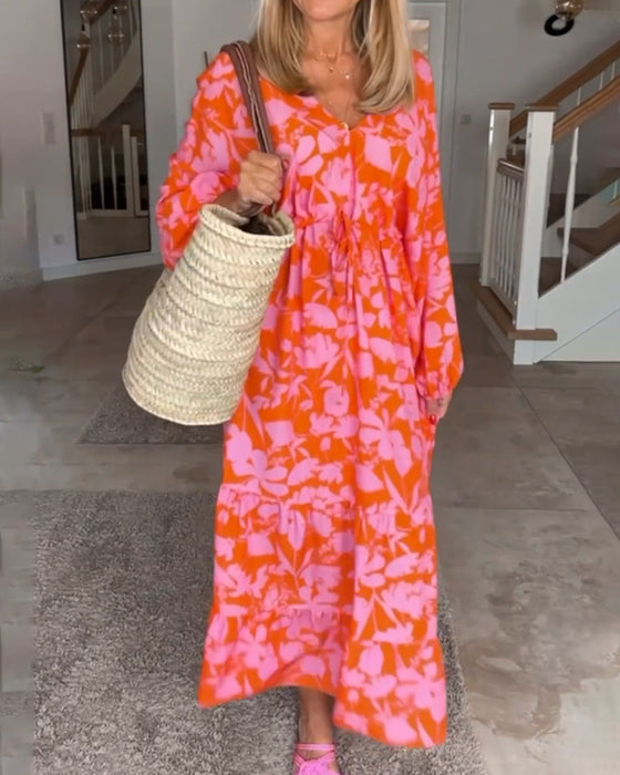 Langermet kjole med blomstertrykk