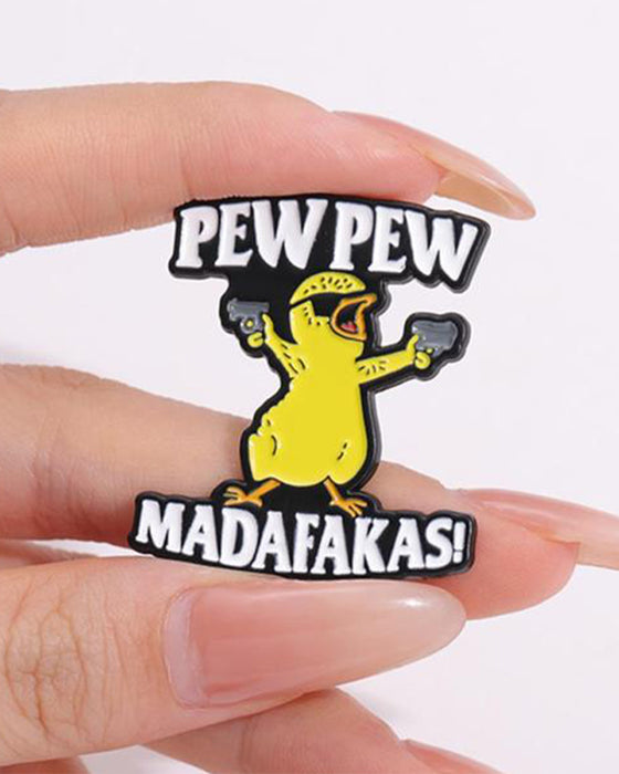 Brosje Med Bokstav & Tegneserie And Design