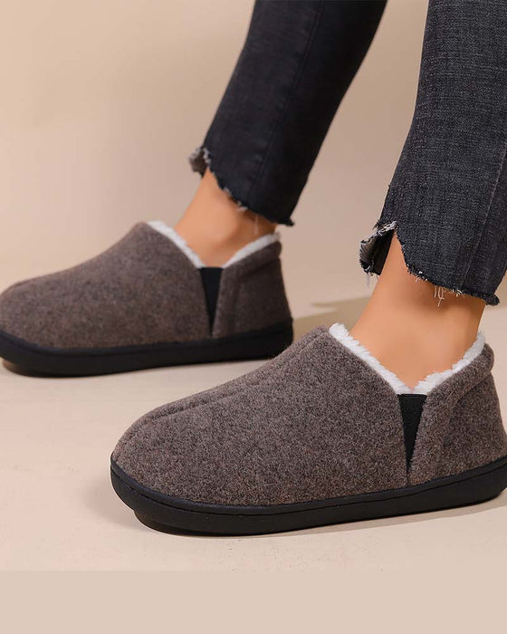 Plysj ensfarget alt-inkluderende flate sko