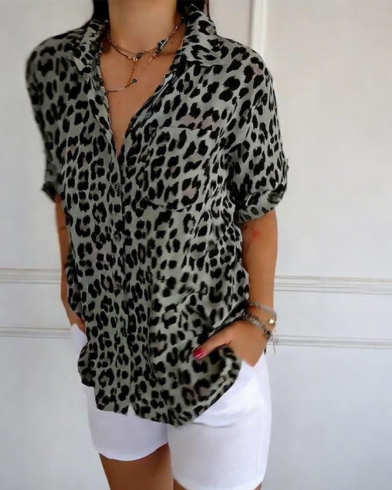 Bluser Leopardmönstrade Mode