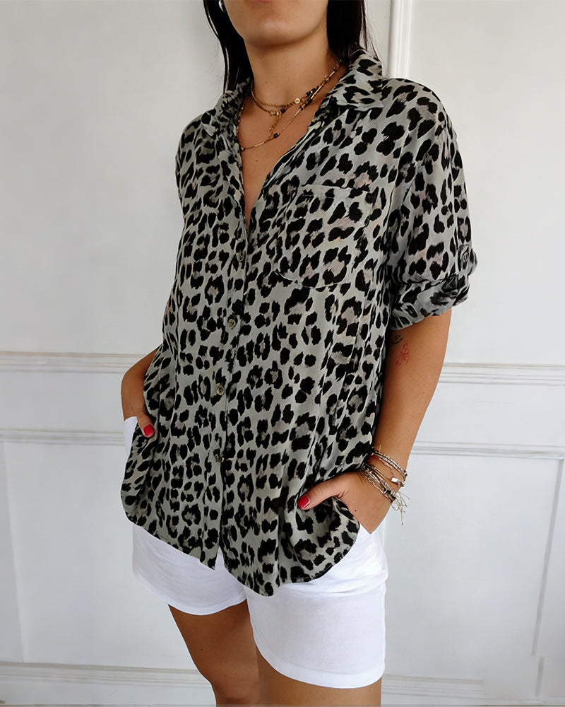 Bluser Leopardmönstrade Mode