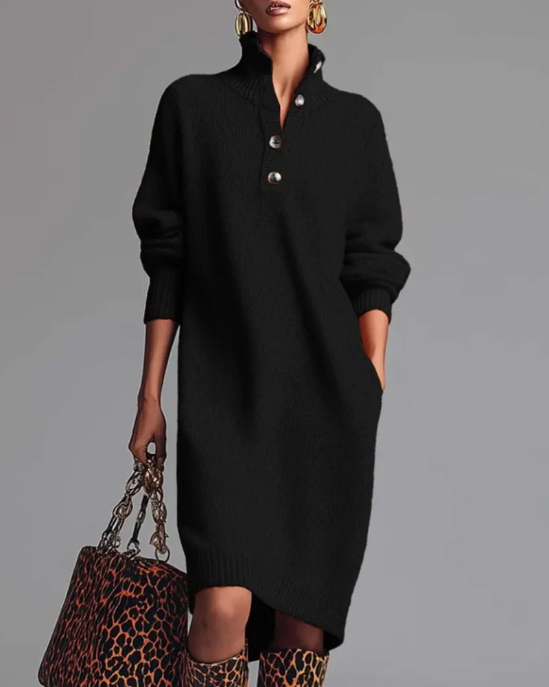 Helfarget Kjole Med Knapper Og Høy Hals