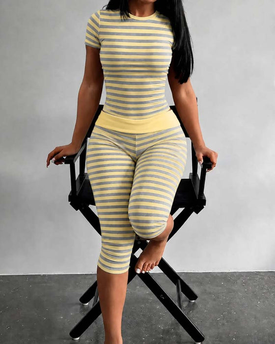 Sett Rundhalset Stripe Kort Erme
