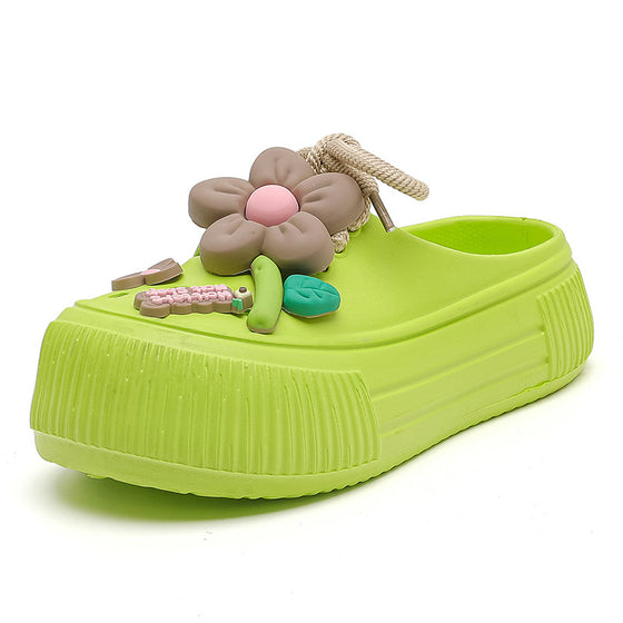 🌴 Dame Pustende Tøfler med Blomsterdekorasjon