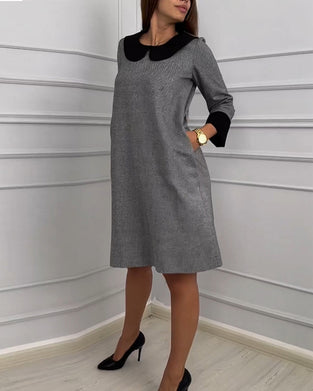 Casual lomme kjole med Peter Pan-krage