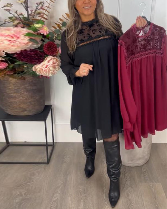 Klänning Med Spets Utsnitt Detalj, Puffærme Design Og Elegant Aura