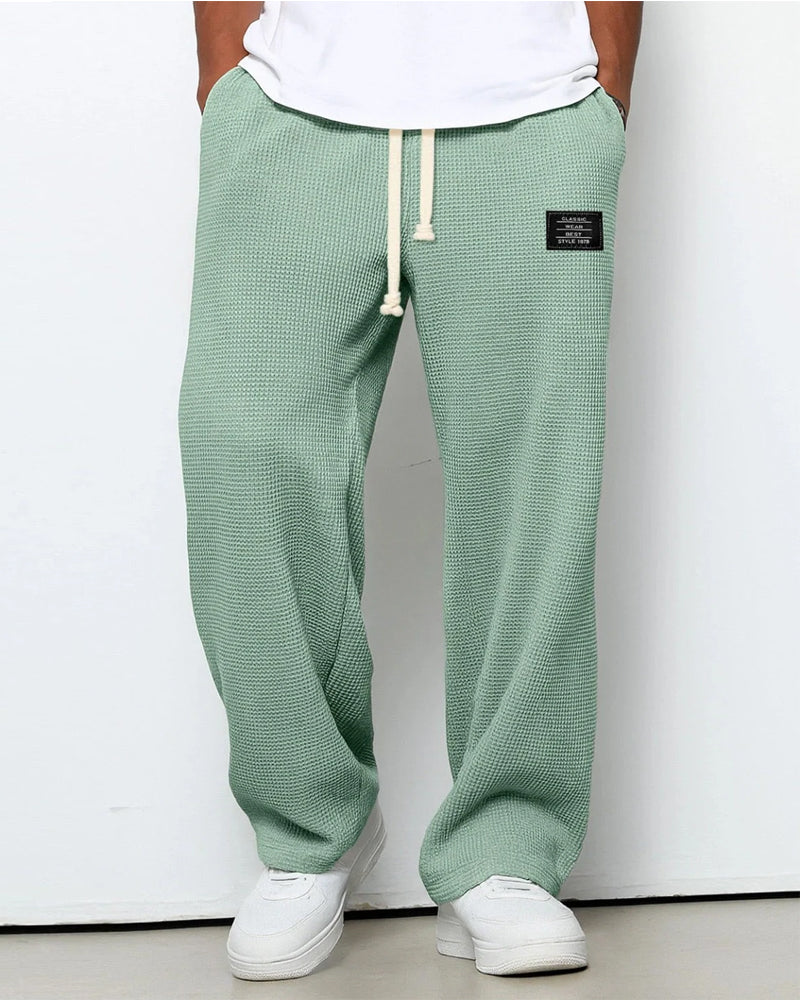 Brede Komfortable Herrebukse Med Justerbar Midje