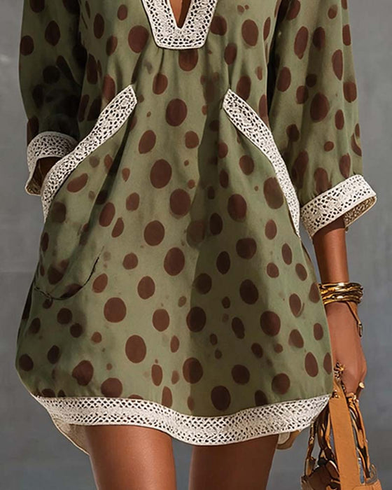 Kjole V-Hals Polka Dot Lomme