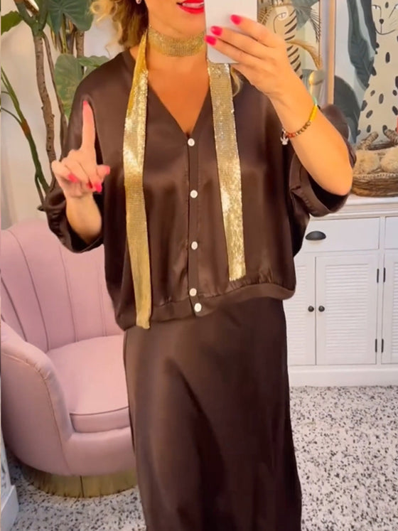 Uformelt V-hals skjørtsett i ensfarget knapp