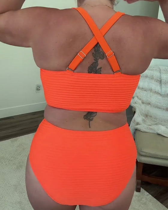 Bikini avslappet ensfarget trekant