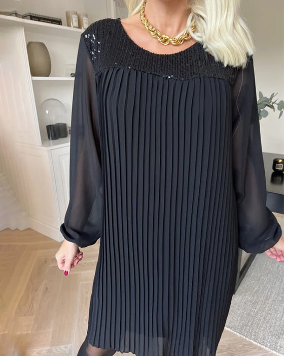 Kjole Med Fletter Og Rund Hals
