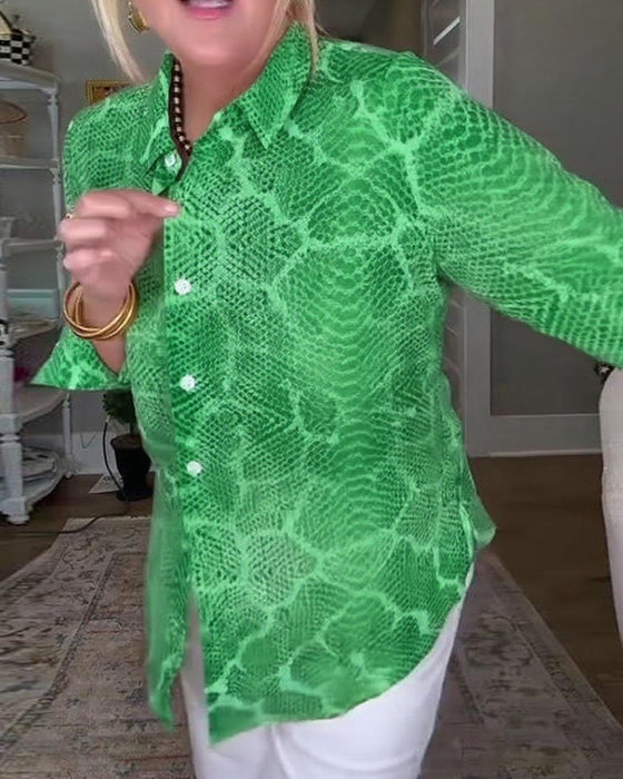 Blus Med Knappet Og Strukturert Egenskaper