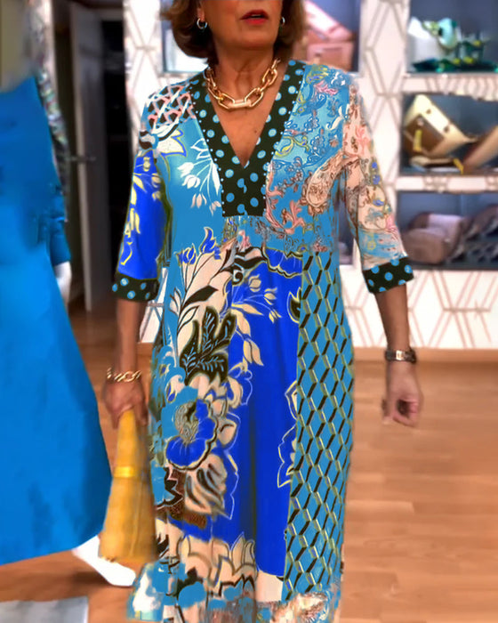 V-hals Kjole Med Vintage-Print Og Spalte-Design