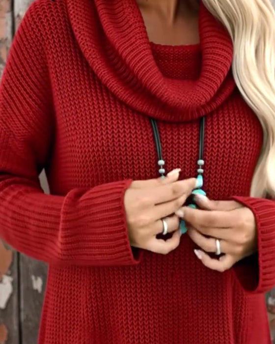 Enfarget Kjole Med Høy Hals Og Stilig Design