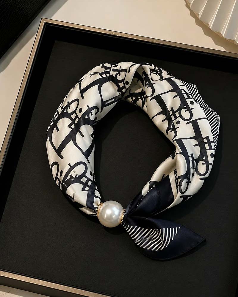 Enkel Glamour: Perlehalsbåndskjerf 🧣
