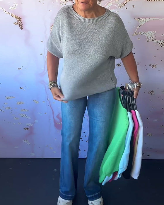 Uformell løs ensfarget genser med rund hals