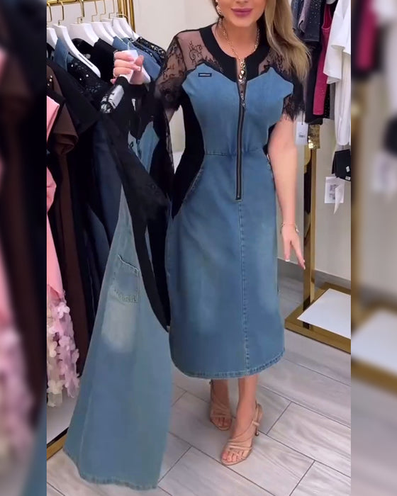 Kjole Med Blonderte Ermer Og Motedesign