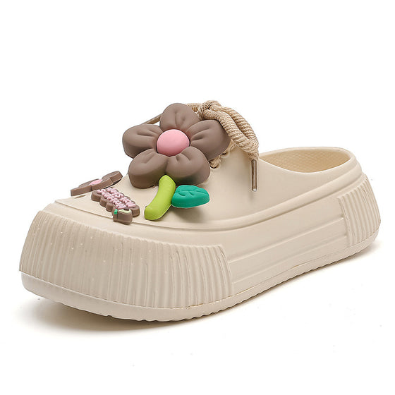 🌴 Dame Pustende Tøfler med Blomsterdekorasjon