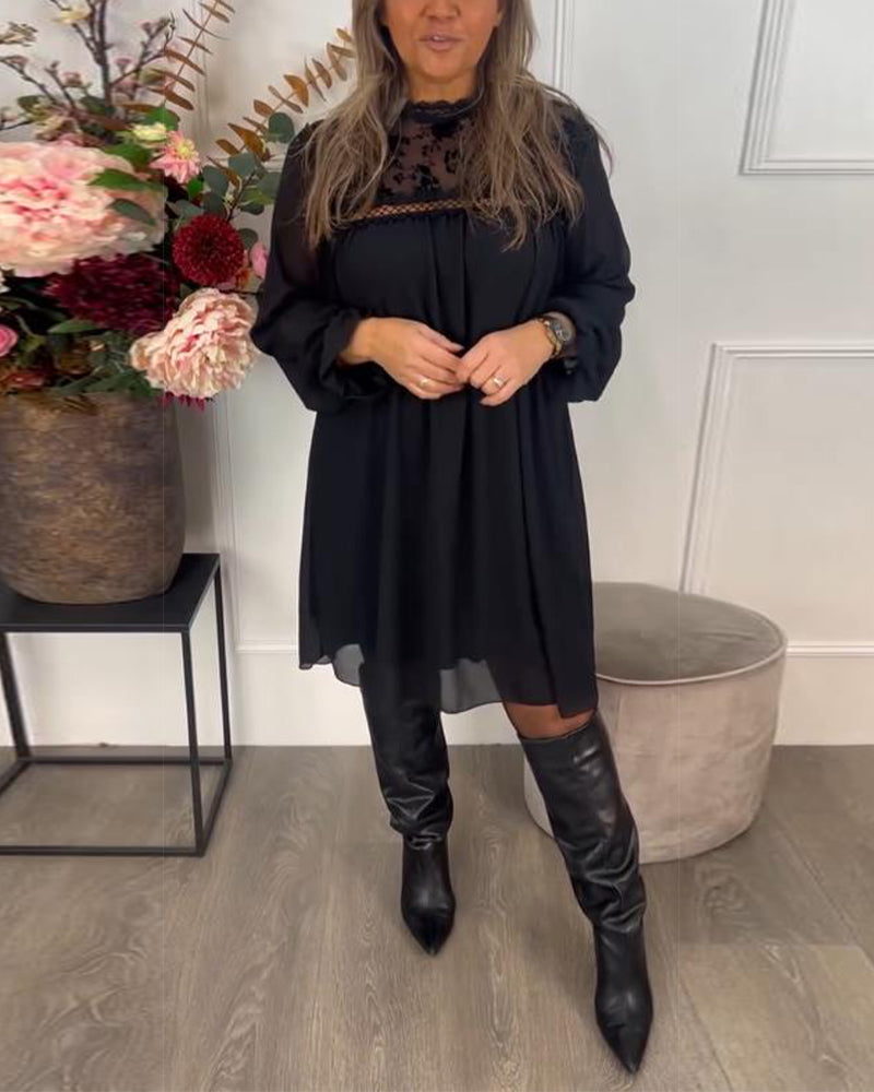 Klänning Med Spets Utsnitt Detalj, Puffærme Design Og Elegant Aura