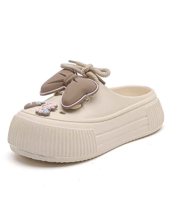 🌴 Dame Pustende Tøfler med Blomsterdekorasjon