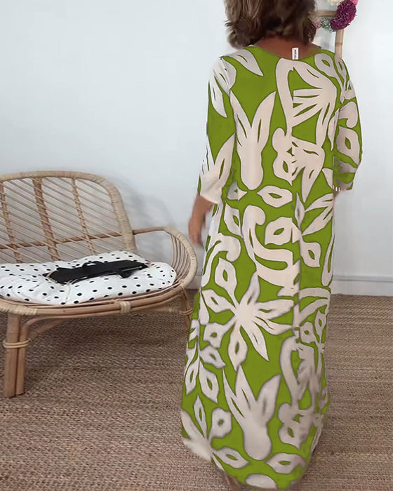 Kjole Med Rund Hals Og Lange Ermer Med Mønster