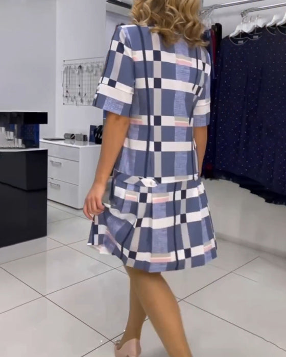 Kjole med rund hals og rutete