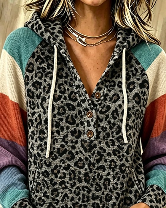 Hoodie Leopard Fargeblokk Knapp