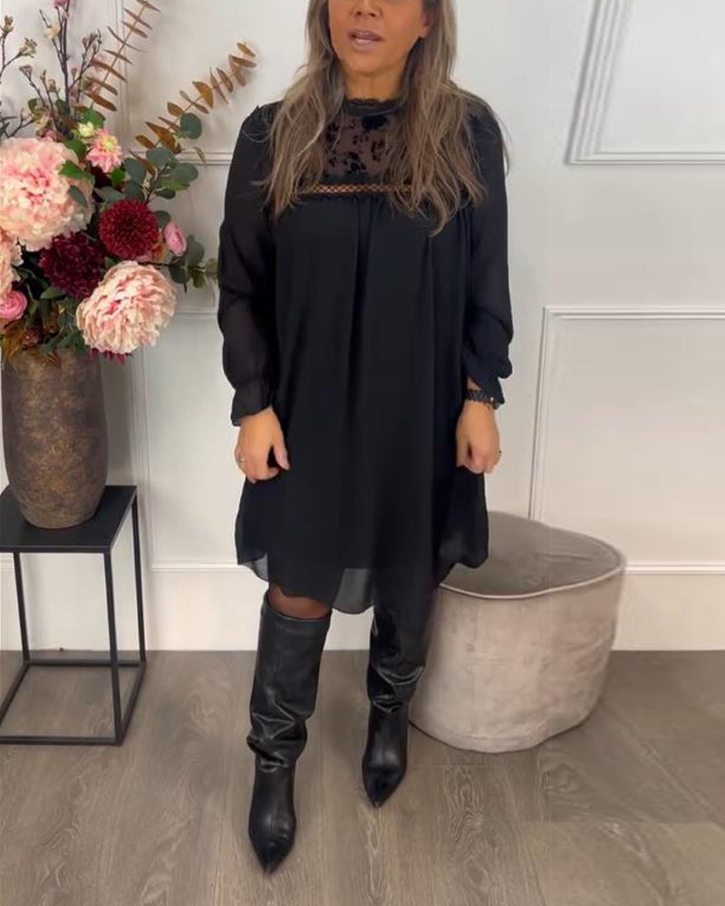 Klänning Med Spets Utsnitt Detalj, Puffærme Design Og Elegant Aura