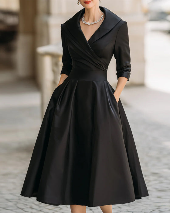 Elegant Moderne Kjole I Helfarget Farge