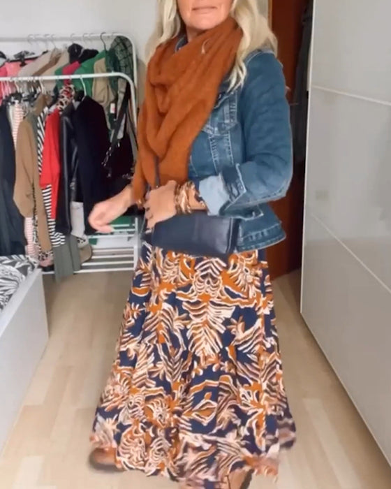 Uformell denimkåpe med jakkeslag med knapper og lange ermer