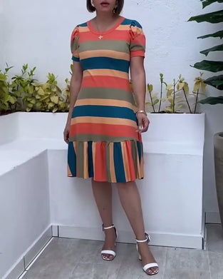 Kjole avslappet kortermet stripete