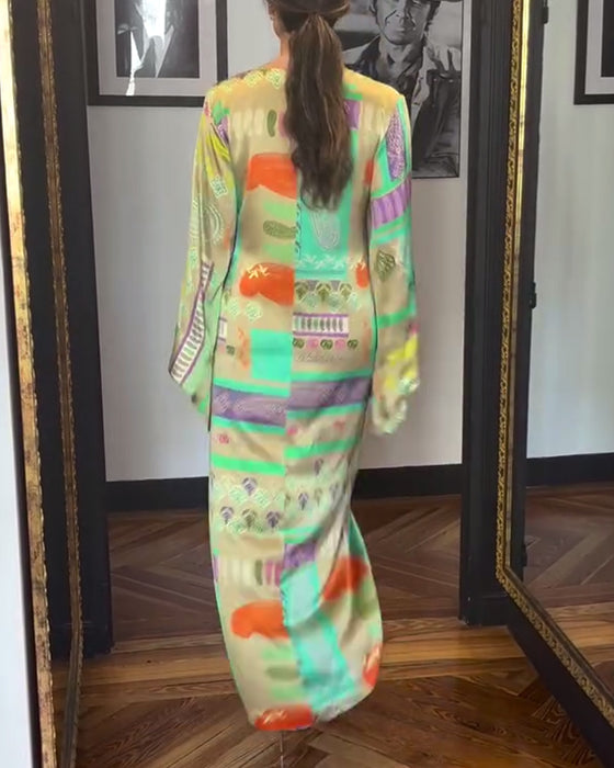 Kjole Med Lange Ermer Og Knytemønster