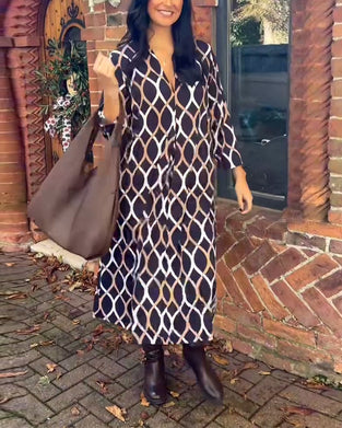 V-hals uformell kjole med retro geometrisk trykk