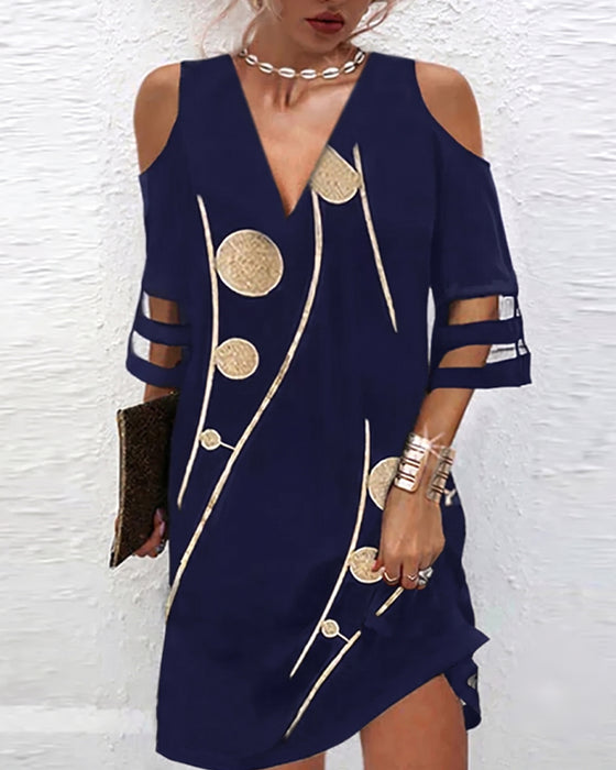 V-Hals Off-Shoulder-Kjole Med Blondinepanel