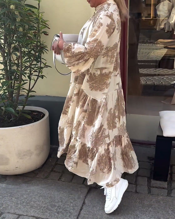 Løs printet kjole med V-hals klokkeerme og patchwork