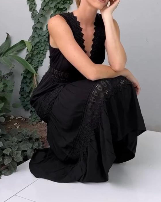 Tankkjole med blonder med V-hals