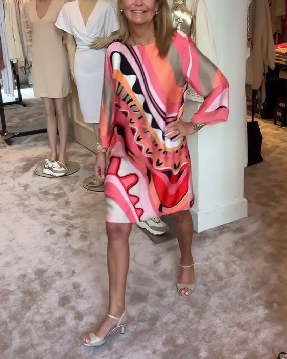 Fasjonabel midi-kjole med rund hals