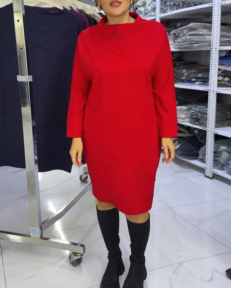 Stilfull Kjole Med Halvhøy Krage