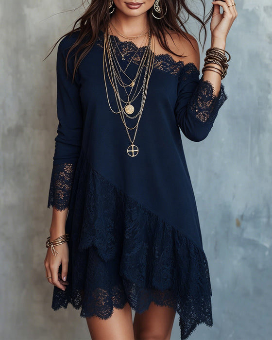 Kjole Blonde Lappeteppe Off-Shoulder Asymmetrisk