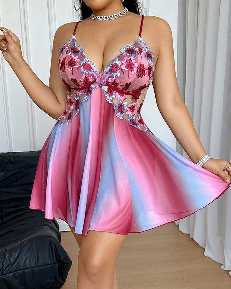 Nattkjole I Plus Size Med Fargerikt Broderi Og Camisole-Design