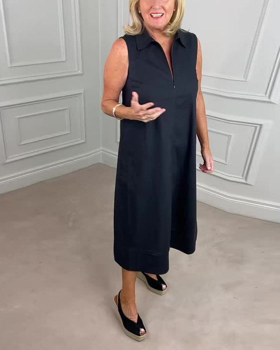 Ensfarget ermeløs jakkeslagskjole