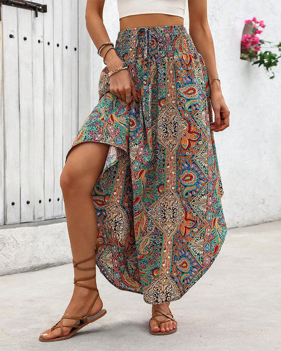 Skjørt Med En Elastisk Veksel, Retro - trykk Og En Bueformet Saum