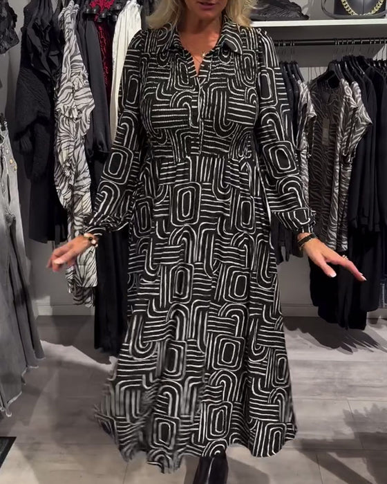 Klänning Med Lapel - Hals - Design Og Modiske Trykte Egenskaper