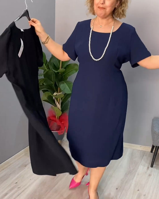 Ensfarget kortermet elegant kjole