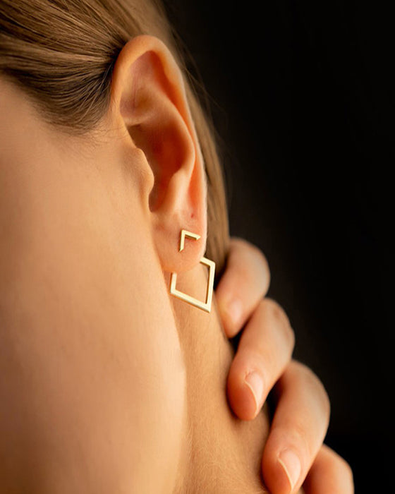 Enkle diamantformede elegante øredobber