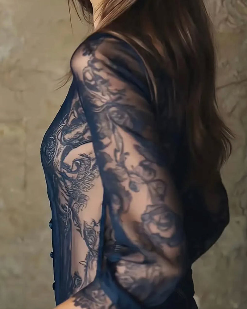 Bluse med fasjonabel blondekant og trykk