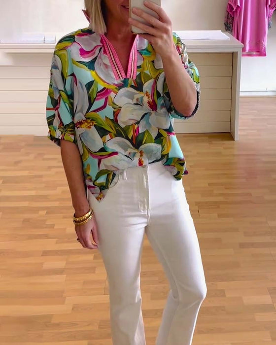 Bluse med blomstermønster med stativkrage og halverme